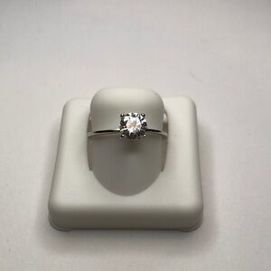 925 Sterling Silver 1.0 CTW Moissanite Ring